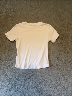 VUORI basic white tee size S